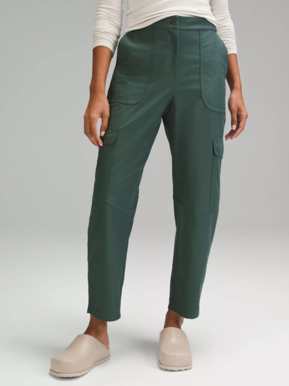 Lululemon Light Utilitech Cargo Pant Dark Forest 24